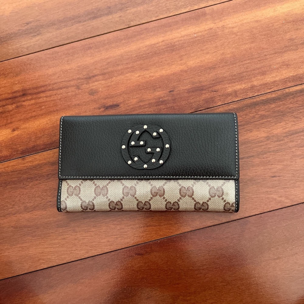 Authentic Gucci Wallet